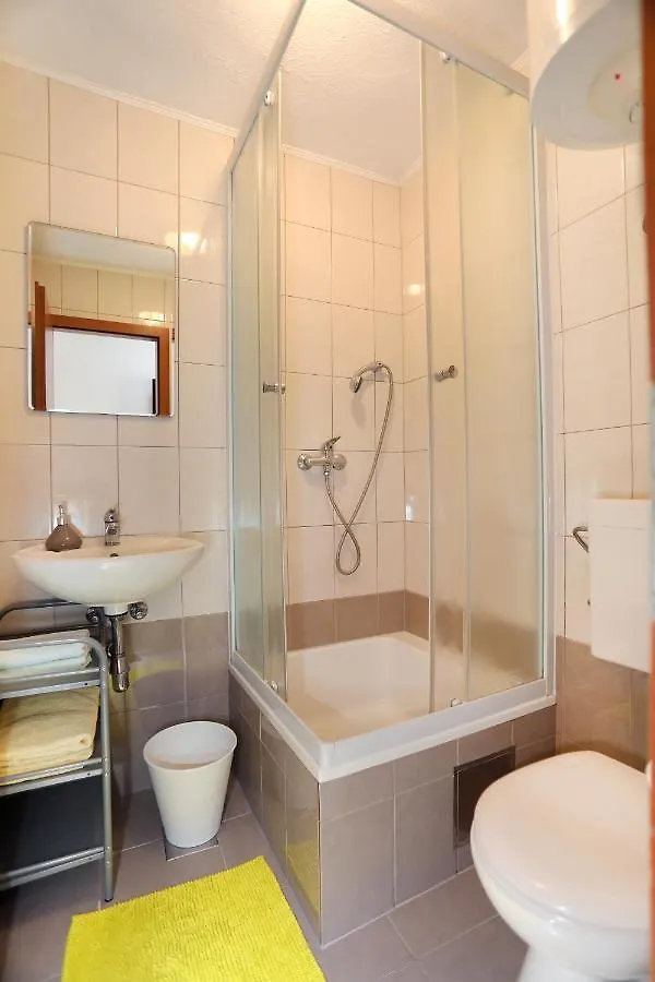 Guesthouse Kate تروغير بيت ضيافة
